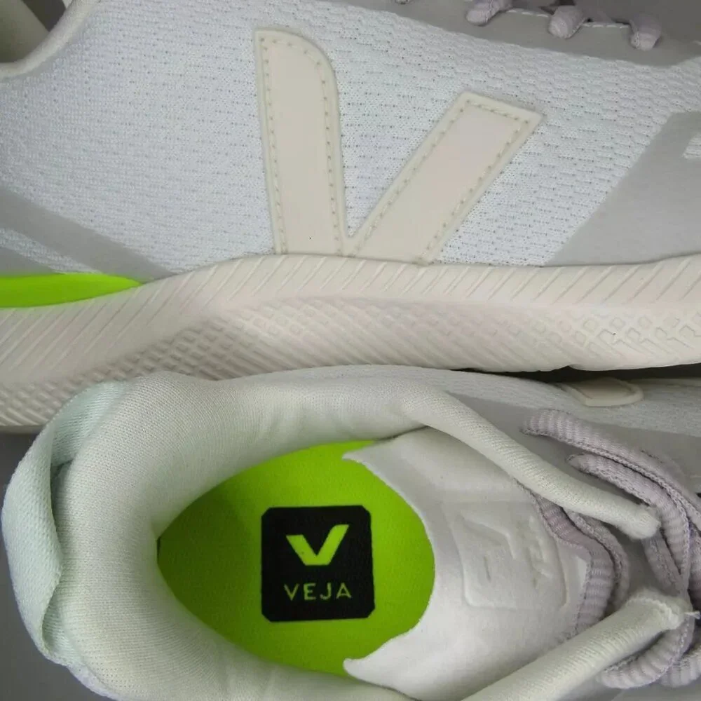 NEW VEJA Impala Engineered Athletic Sneakers Running Shoes Frost Cream Size 9